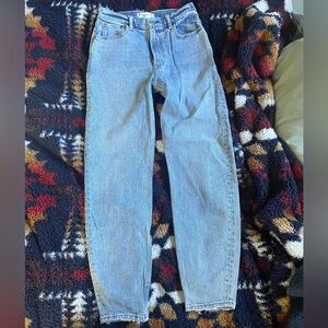 Abercrombie The 80s Mom high rise